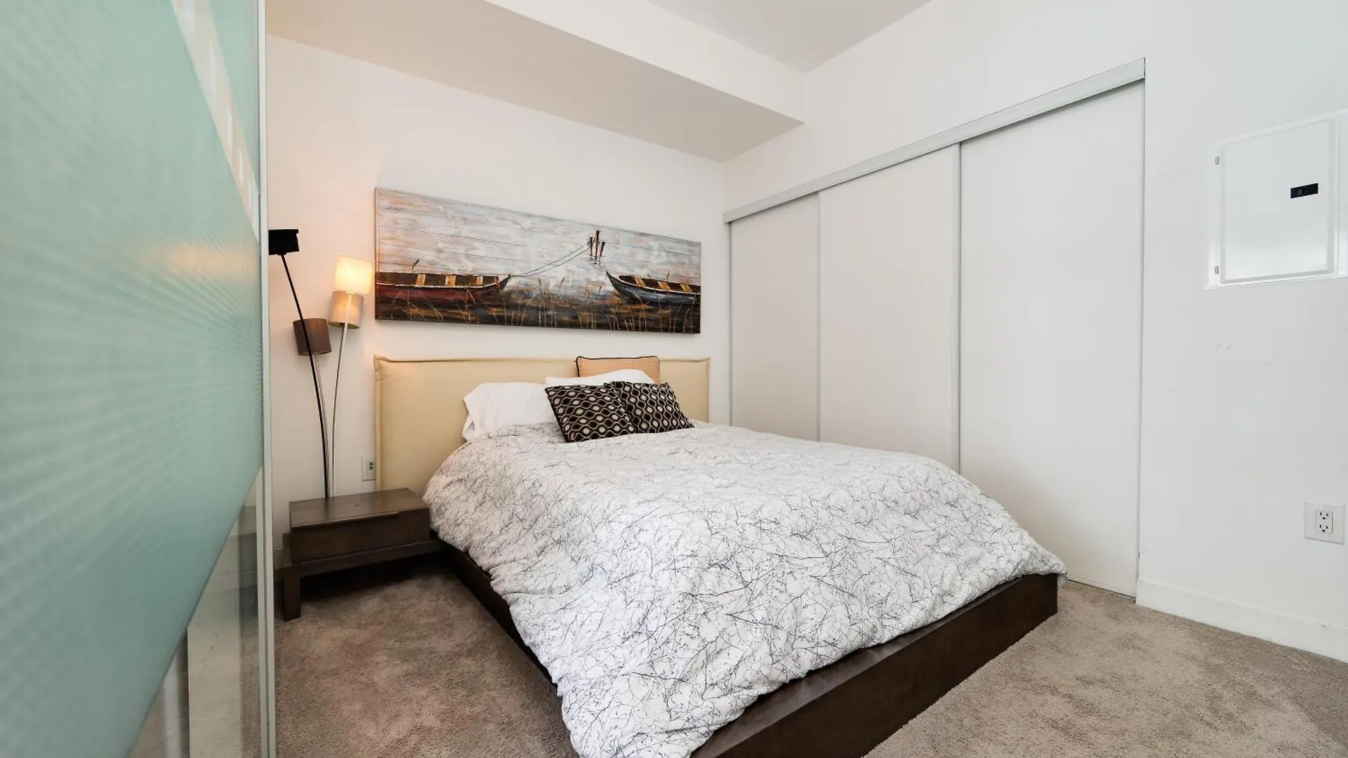 Apartment Penthouse Paradise - Downtown Toronto - Pool & Gym Canada